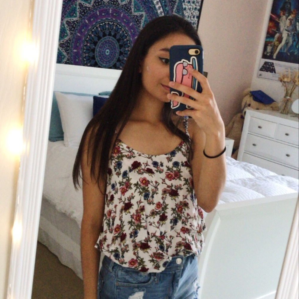 Floral Ruffled Tank